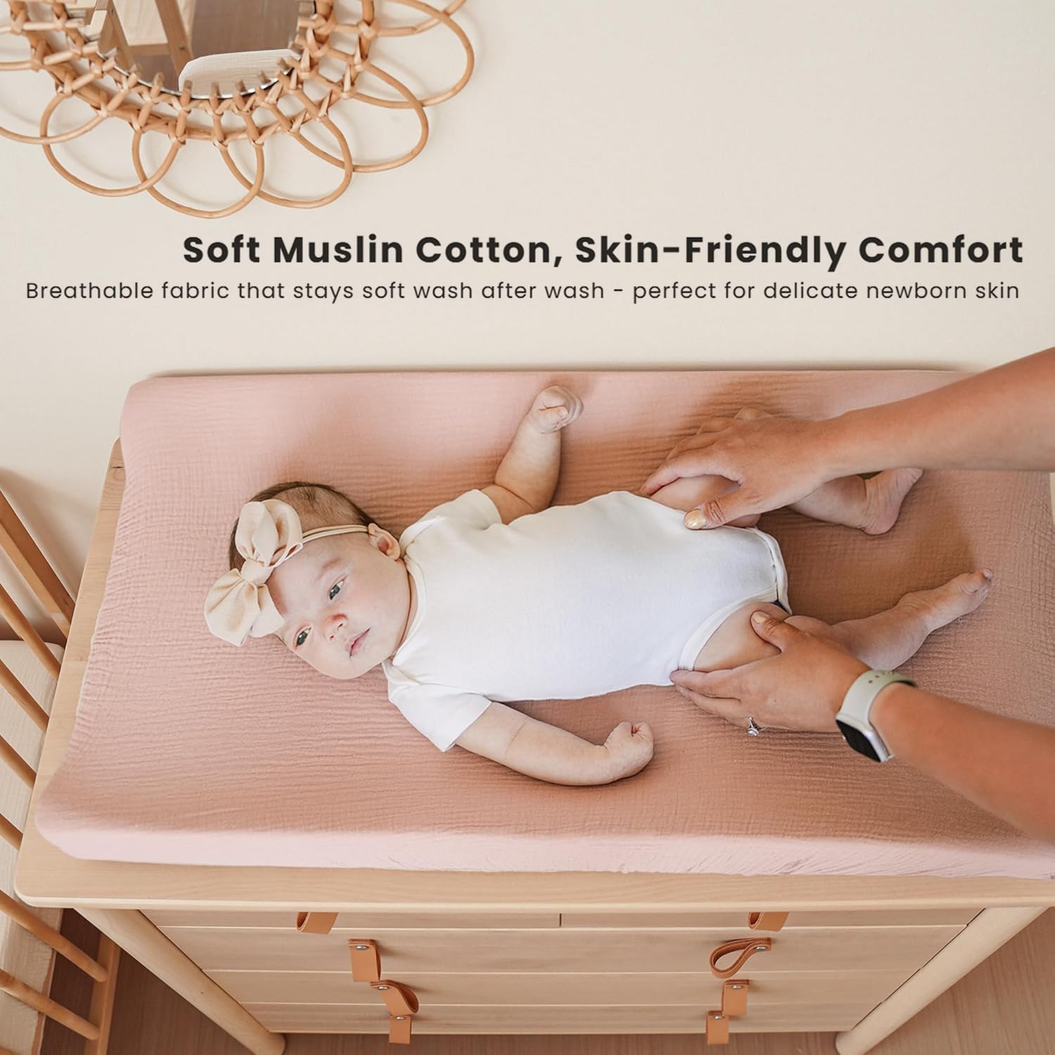 Konssy changing pad cover demonstrates 360-degree elastic fit for secure diaper changes