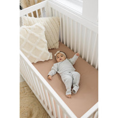Konssy Muslin Crib Sheets made of breathable cotton for airy naps