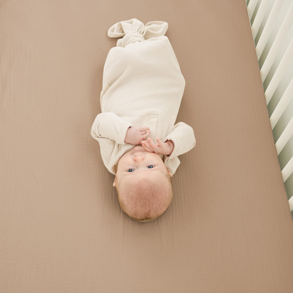 Konssy muslin crib sheets are machine washable and fade-resistant.
