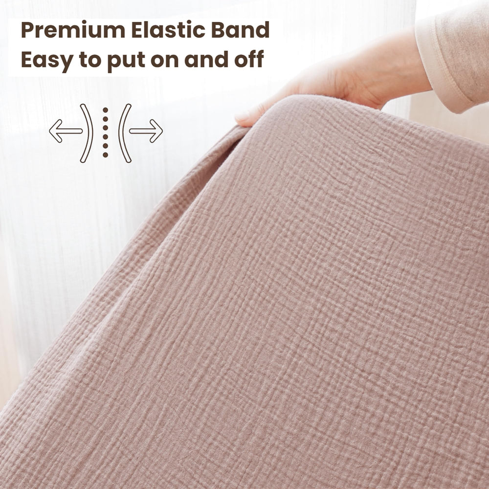 Konssy fitted crib sheet with 360-degree elastic securing snug fit