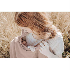 Konssy nursing cover showing neck area for comfortable baby viewing