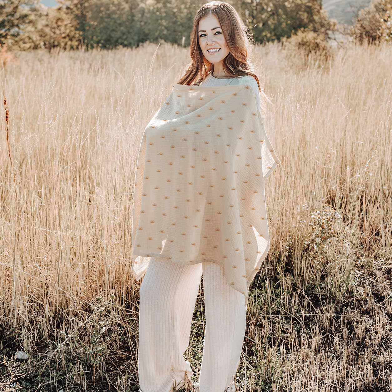 Konssy multi-use nursing cover adapts to multiple needs.