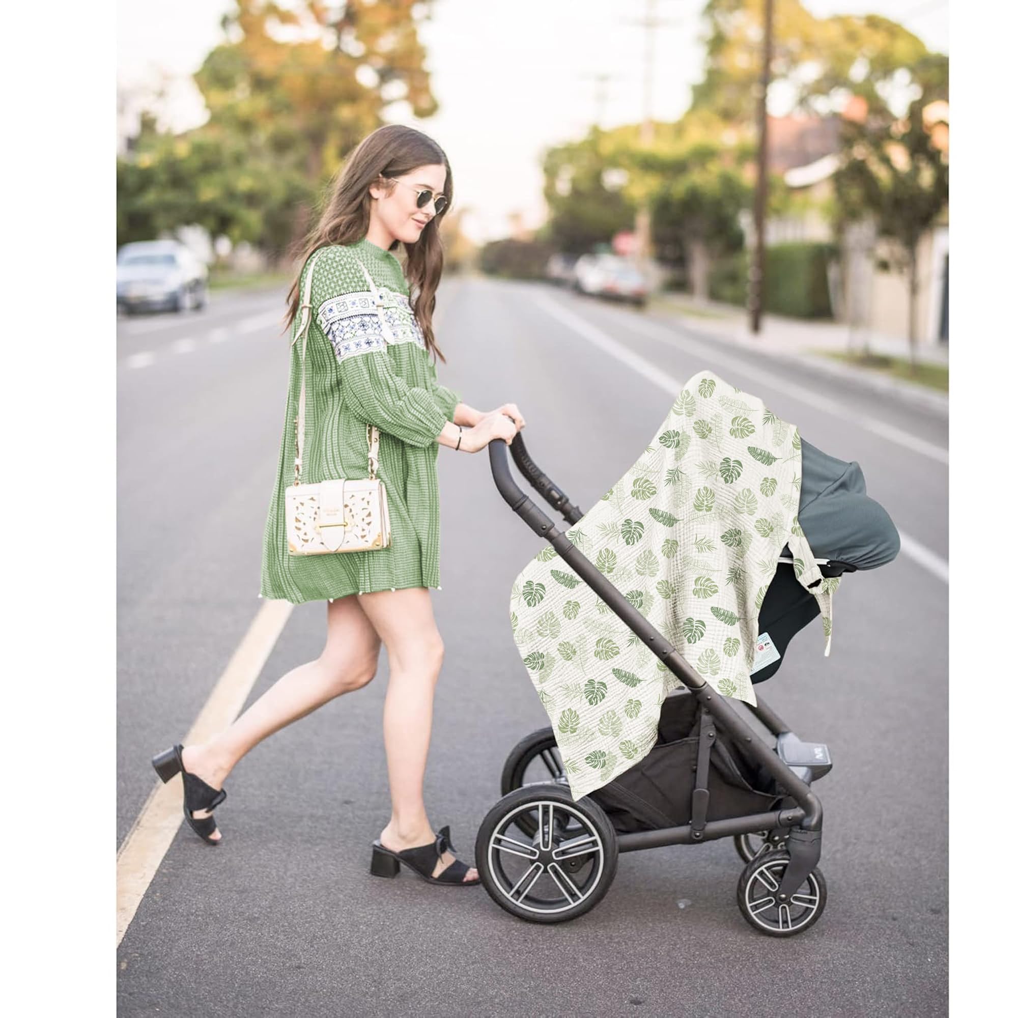 Konssy nursing cover - Palm Paradise color with a gender-neutral, versatile design.