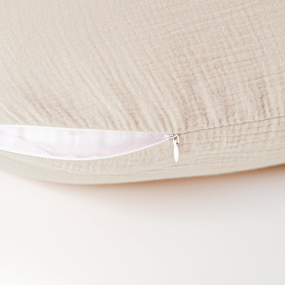 Konssy muslin pillow cover demonstrates daily-use durability for mom and baby care