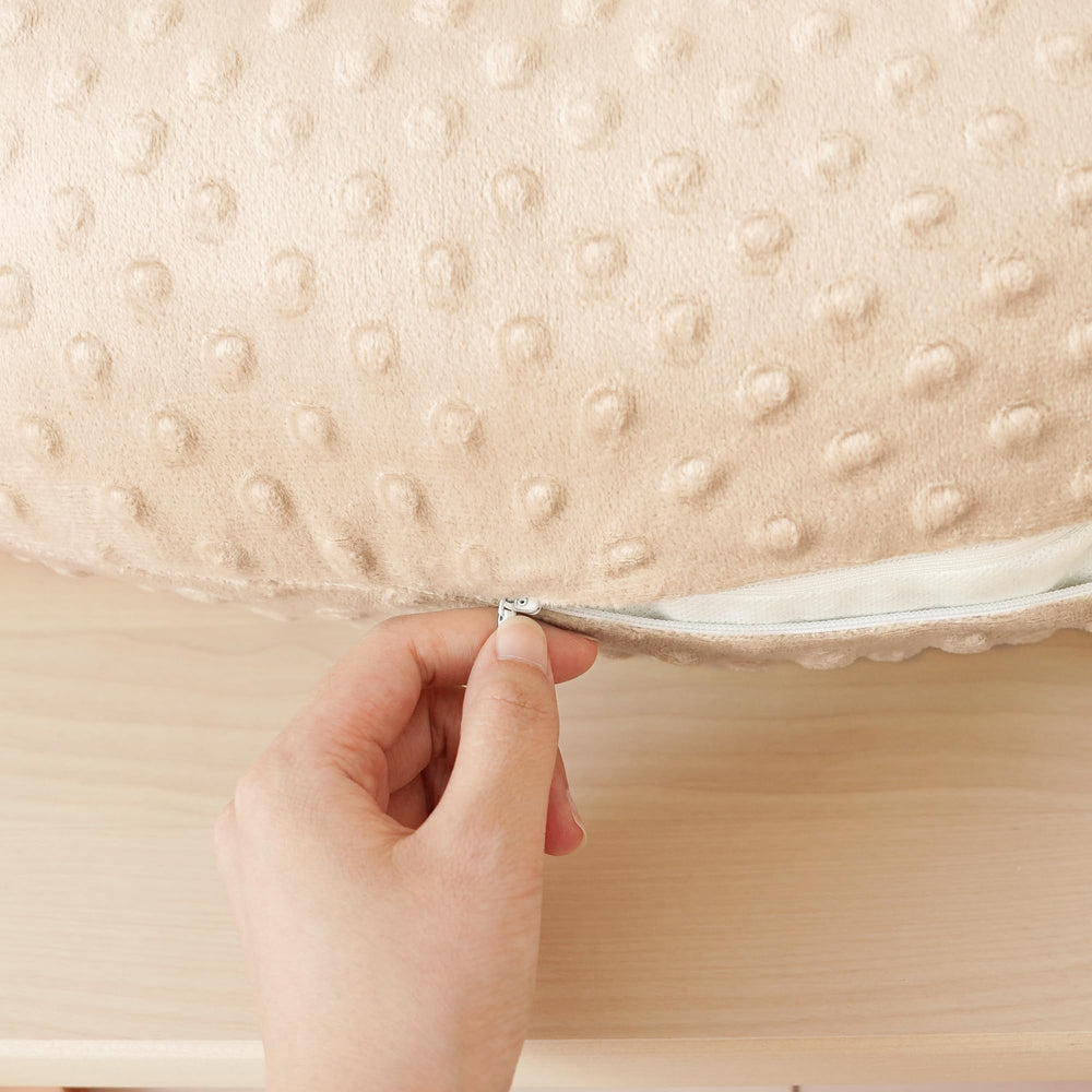 Konssy durable stitching protects your pillow against daily use.