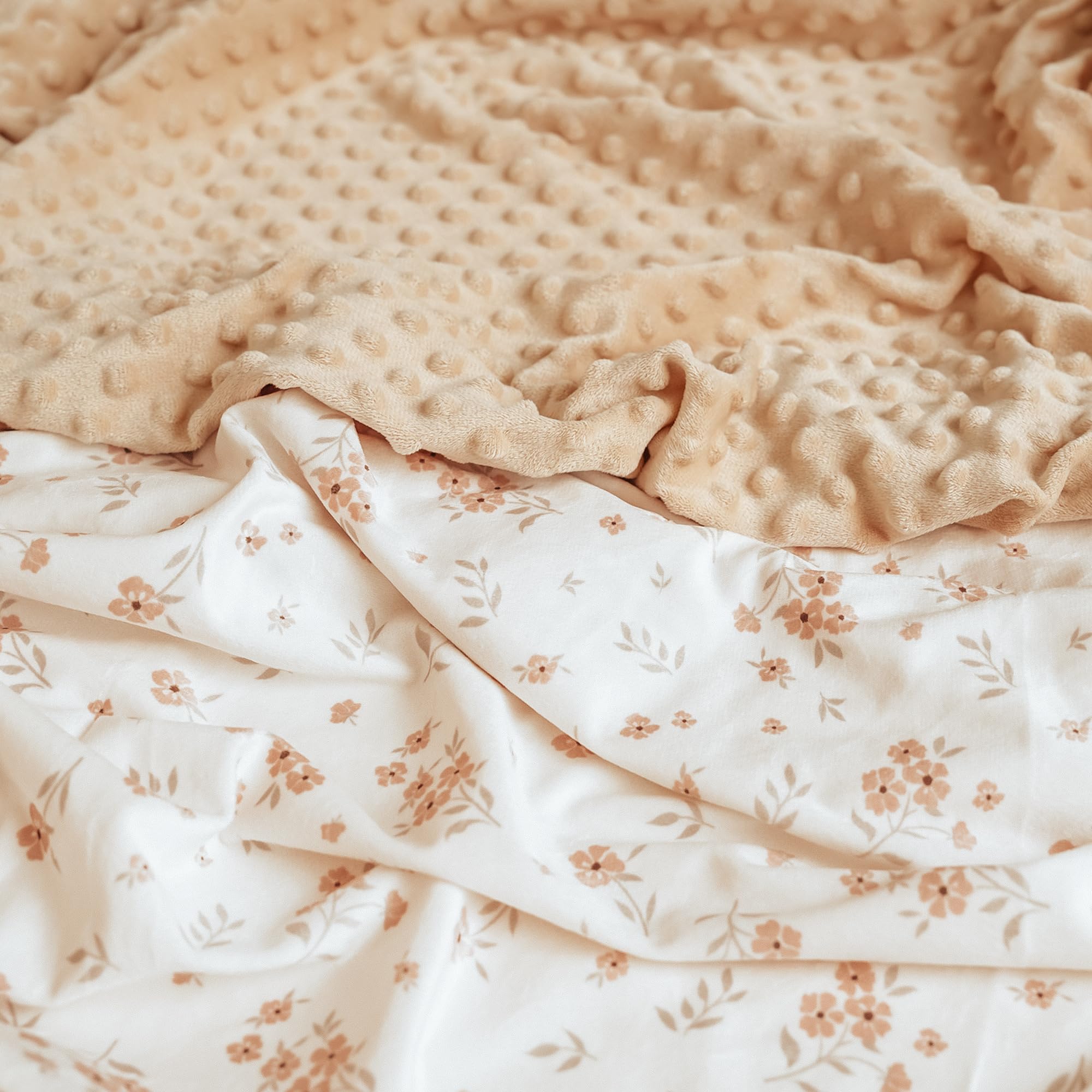 Konssy nursing pillow cover gift-ready packaging for baby showers.