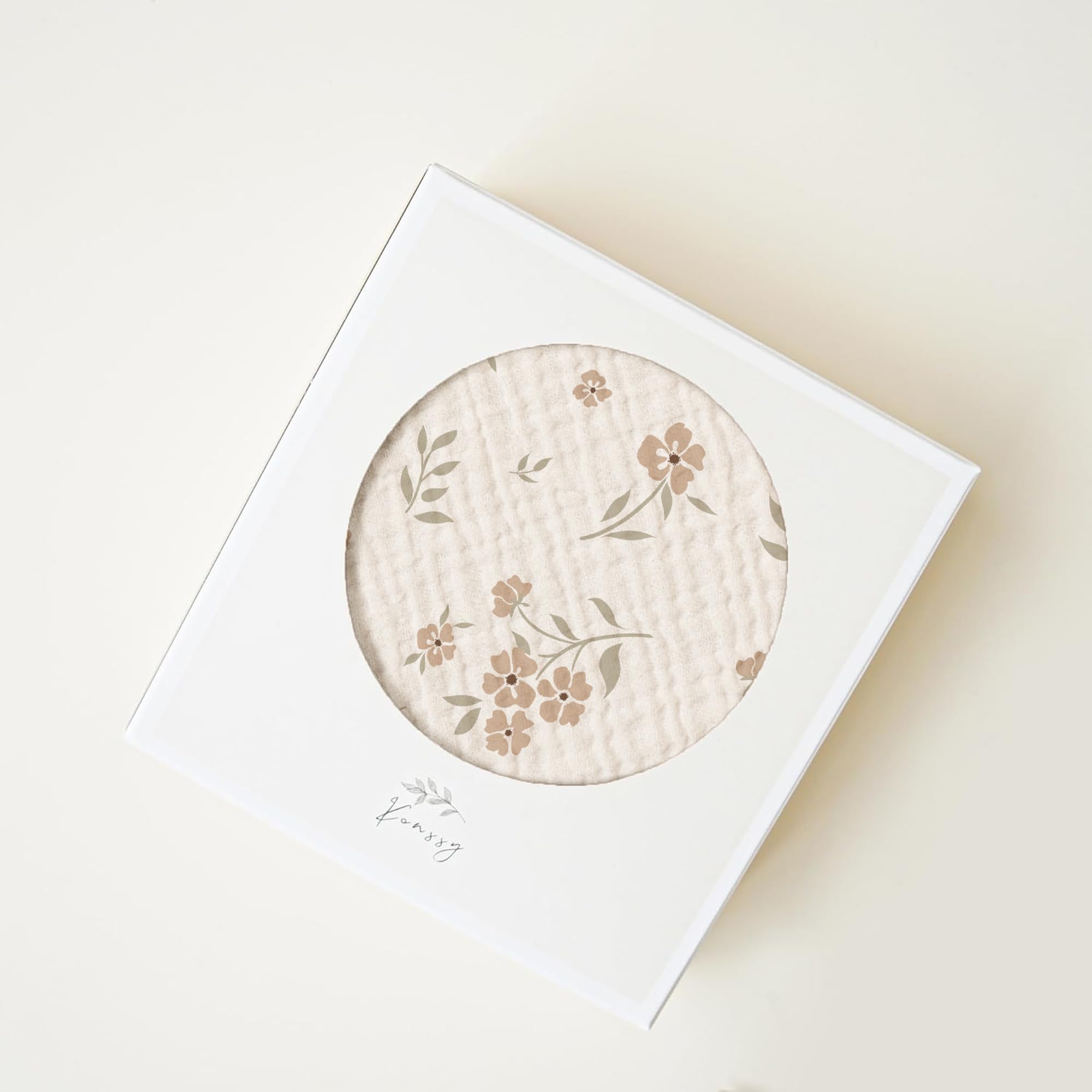 Konssy packaging-ready set makes a thoughtful baby-shower gift.