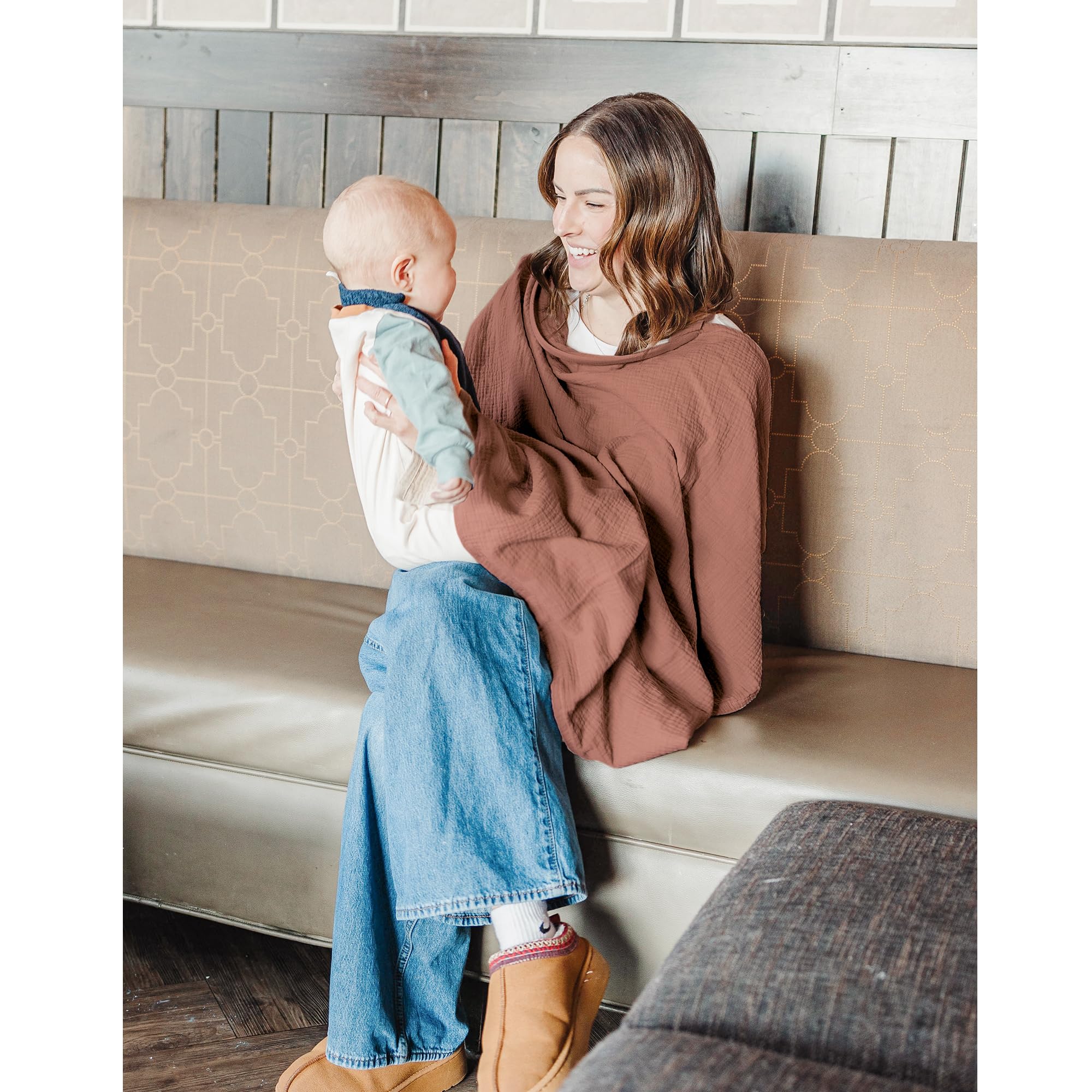 Konssy foldable, travel-friendly nursing cover fits easily in a bag.