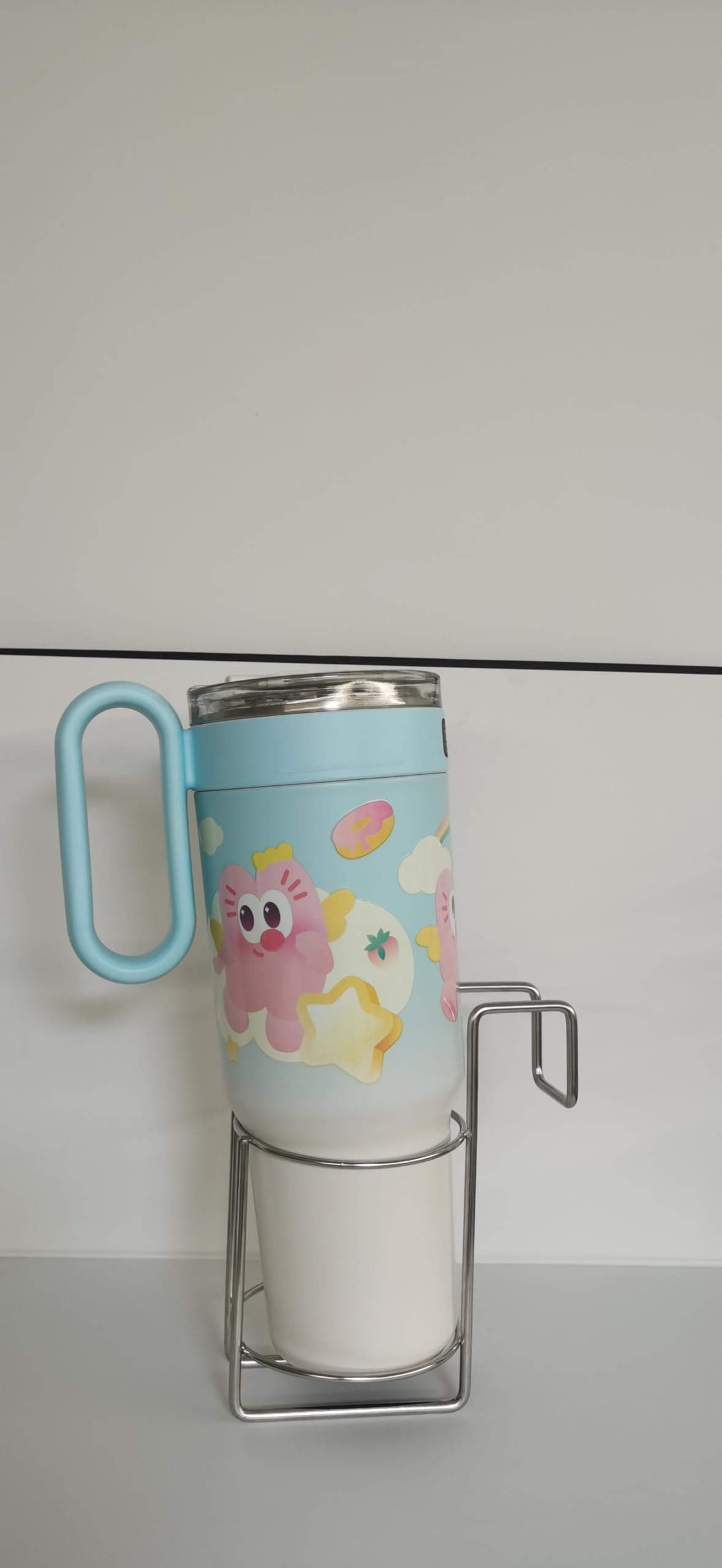 KOXHERO cup-holder-dorm-office-use blends with study or travel setups.
