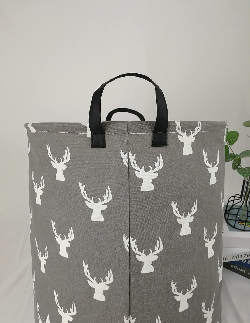 KUNRO grey deer design blends with modern decor while keeping belongings tidy.