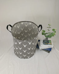 KUNRO laundry bin with handles enables portable laundry day and room-to-room transport.