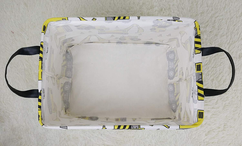 KUNRO waterproof-lined basket protects damp items during storage.
