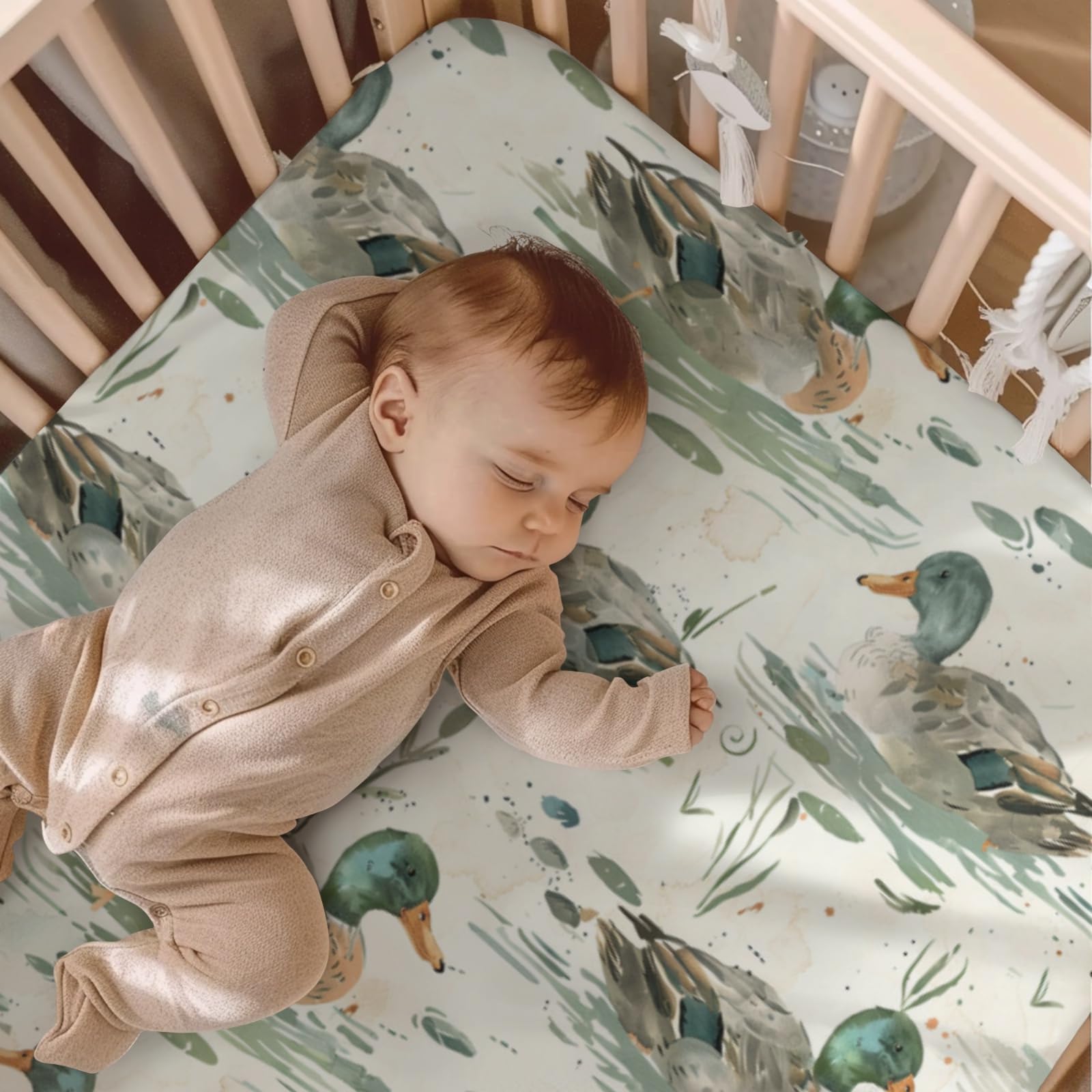 Kuphi L10C crib sheet fits standard 28x52 mattress with secure elastic.