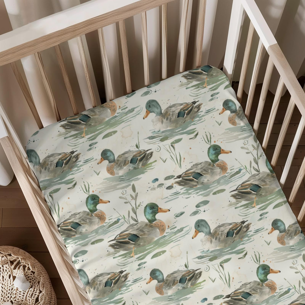Kuphi L10C cute ducks pattern baby sheet adds playful crib decor and cozy comfort.
