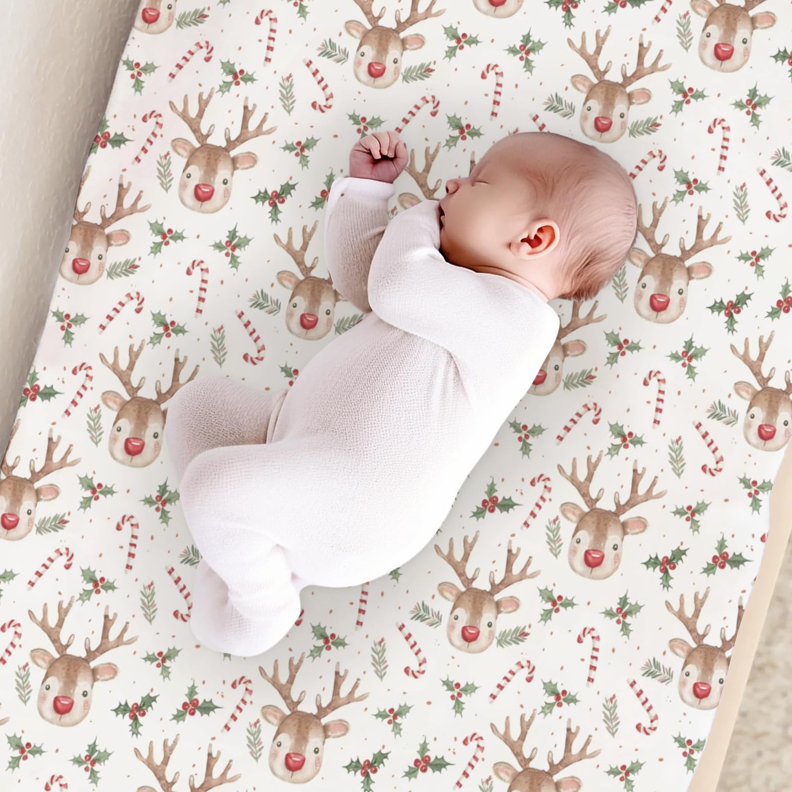KuphiL10C quick-drying changing pad cover keeps the nursery tidy between changes.