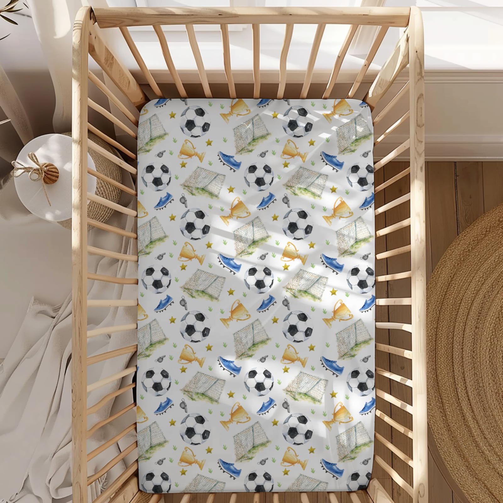 KuphiL10C soft polyester texture feels gentle against a baby's skin.