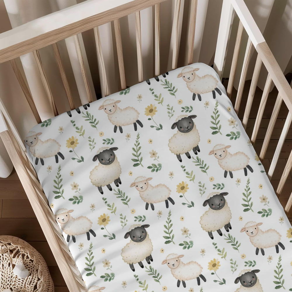 KuphiL10C watercolor sheep pattern crib sheet provides a soft, gentle touch for baby's sleep.