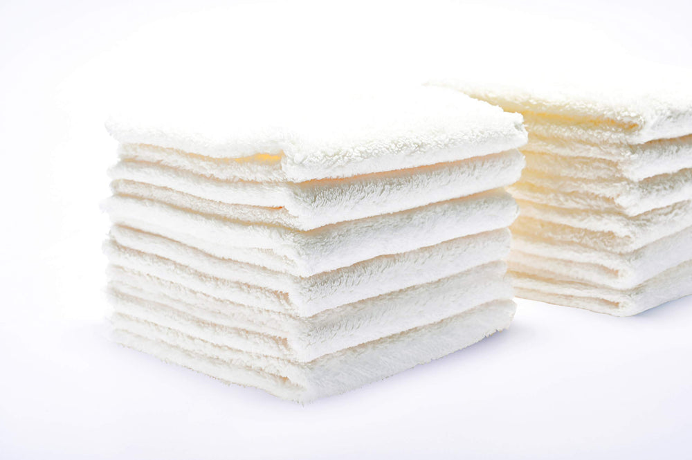 Kyapoo Baby Washcloths bath-time use showing gentle cleansing during bath.