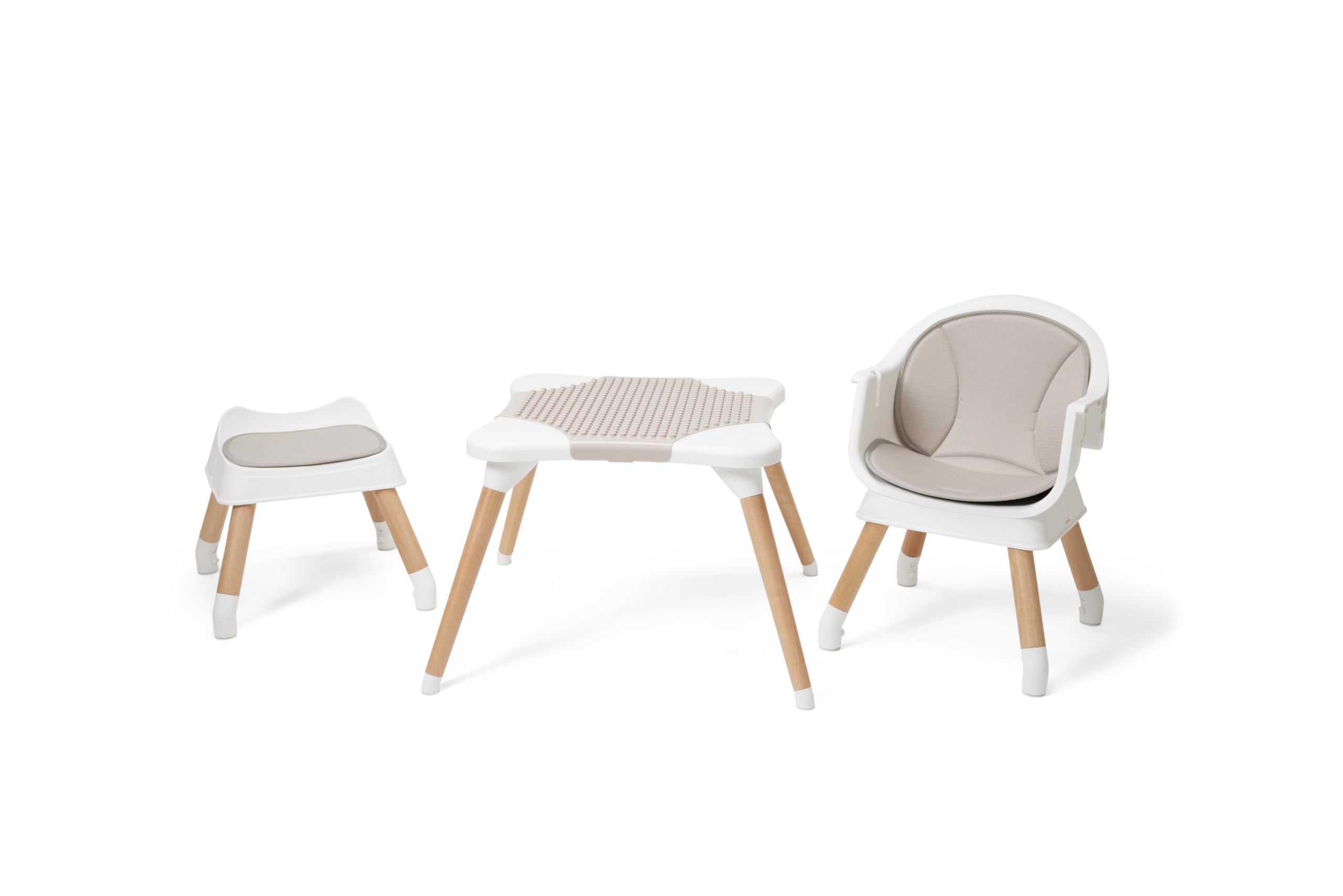 Kyrise high chair harness base showcasing secure stability during meals.