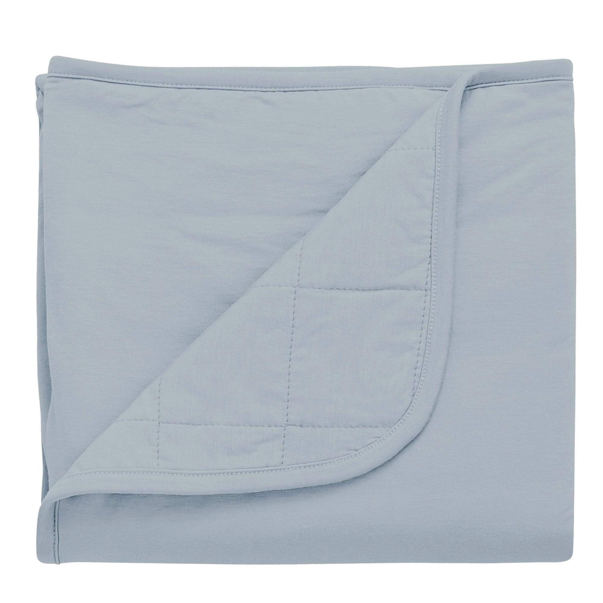 KYTE BABY Fog blanket exterior fabric highlights breathable bamboo rayon texture for year-round comfort.