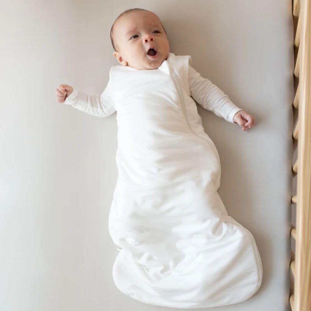 KYTE BABY sleep bag Cloud open shows quick access for night changes
