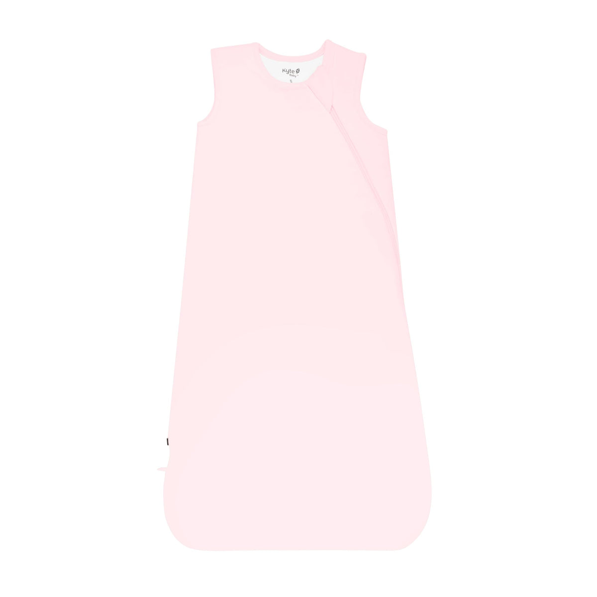 KYTE BABY sleep bag Sakura front view keeps baby cozy without overheating.