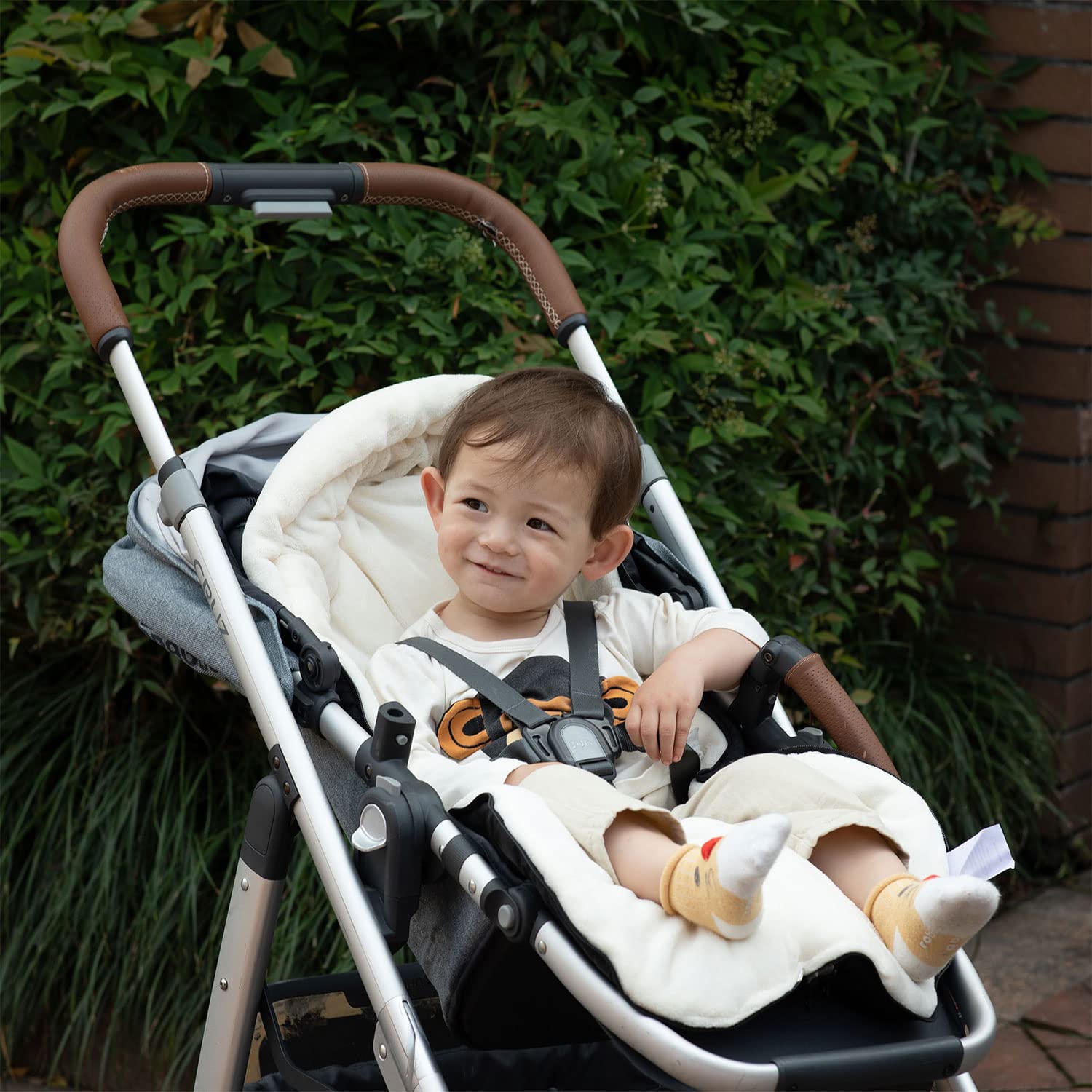 KZ Dotnz four-season-use design supports year-round baby comfort