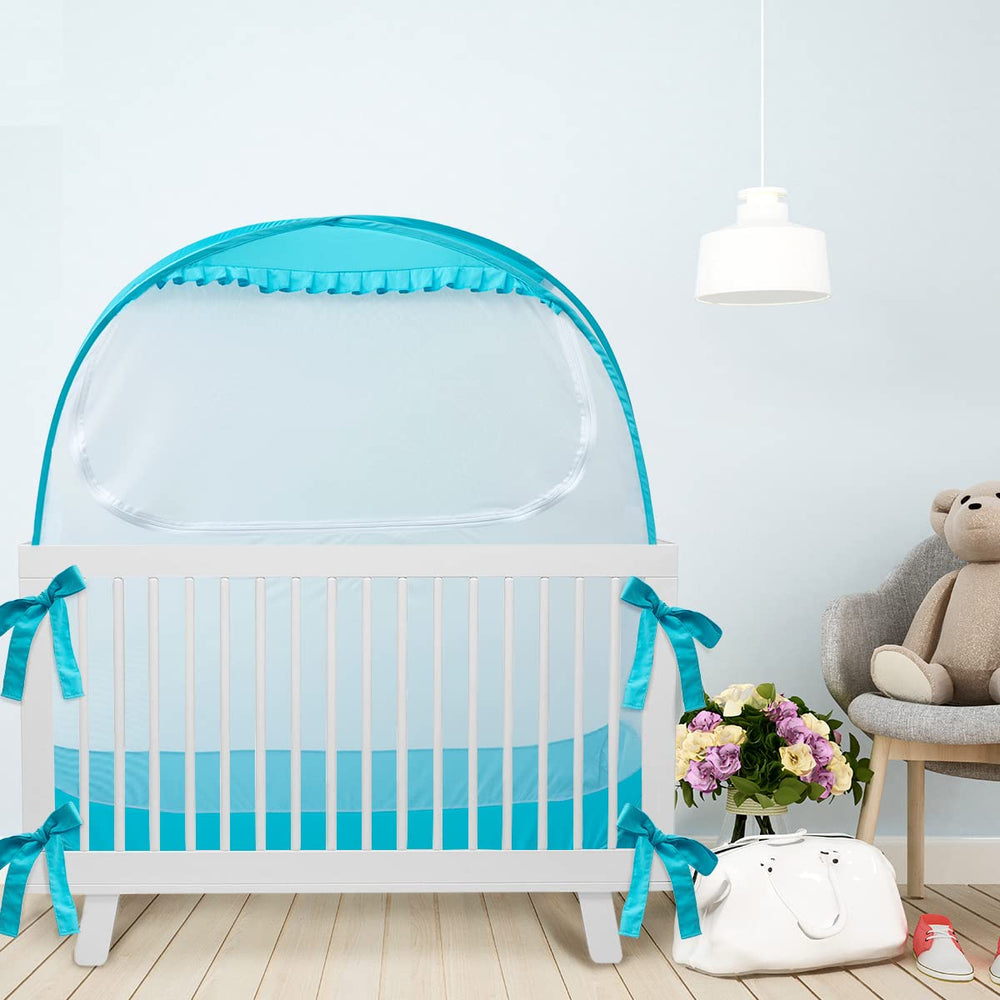 L RUNNZER quiet zipper close-up highlights uninterrupted naps and easy access