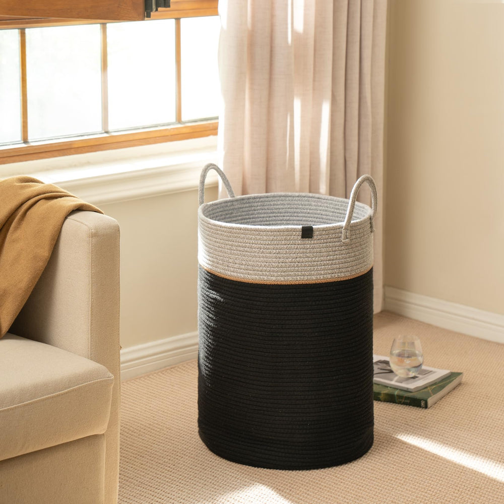LA JOLIE MUSE space-saving folded basket demonstrates easy storage when not in use.