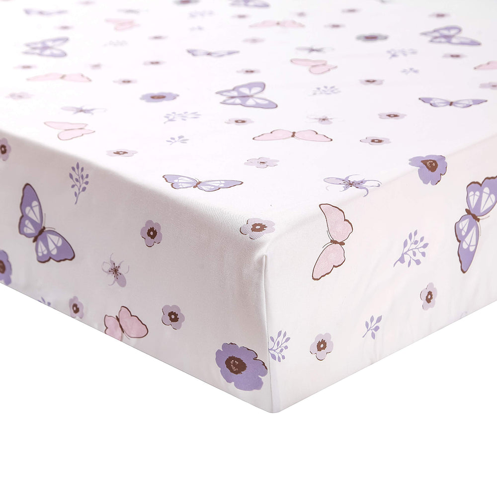 La Premura ultra-soft fitted sheet with all-around elastic ensures a safe snug fit.