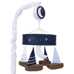 Lambs & Ivy Little Skipper sailboats embroidery ring aids visual tracking.