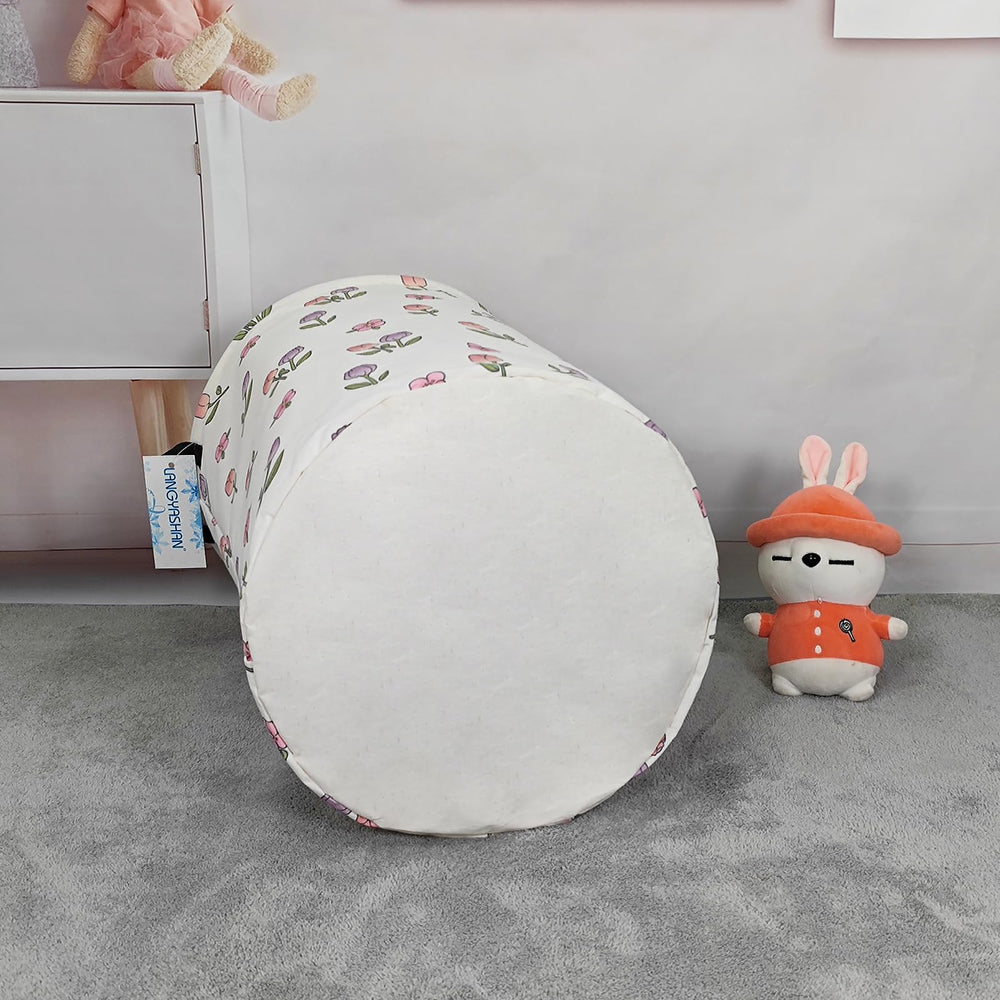 LANGYASHAN waterproof-coated interior keeps items dry during storage