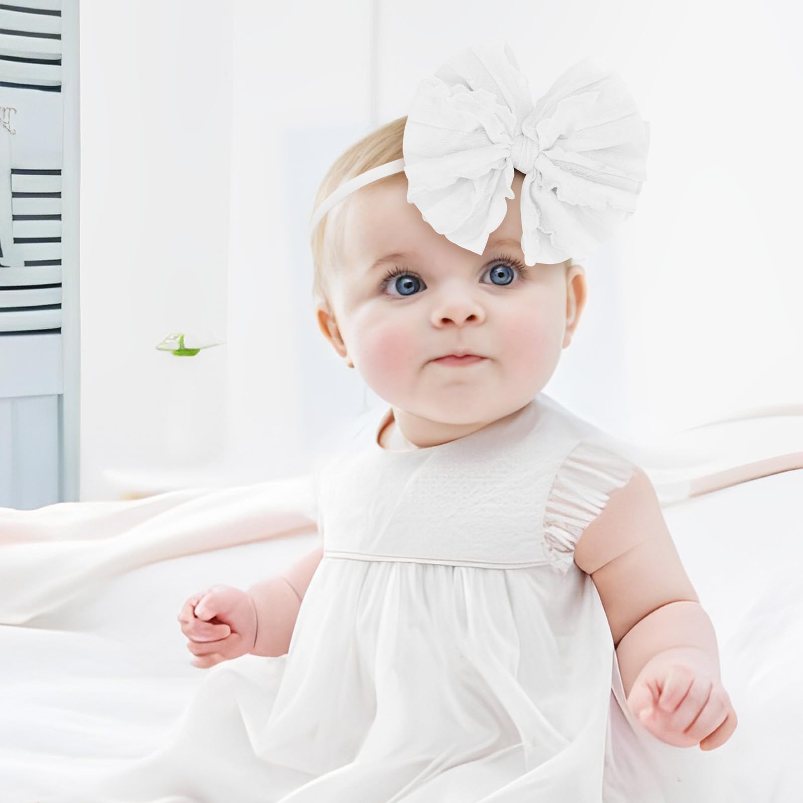 Lanmerry baby headbands light pink lace three-piece set for everyday outfits and photos.