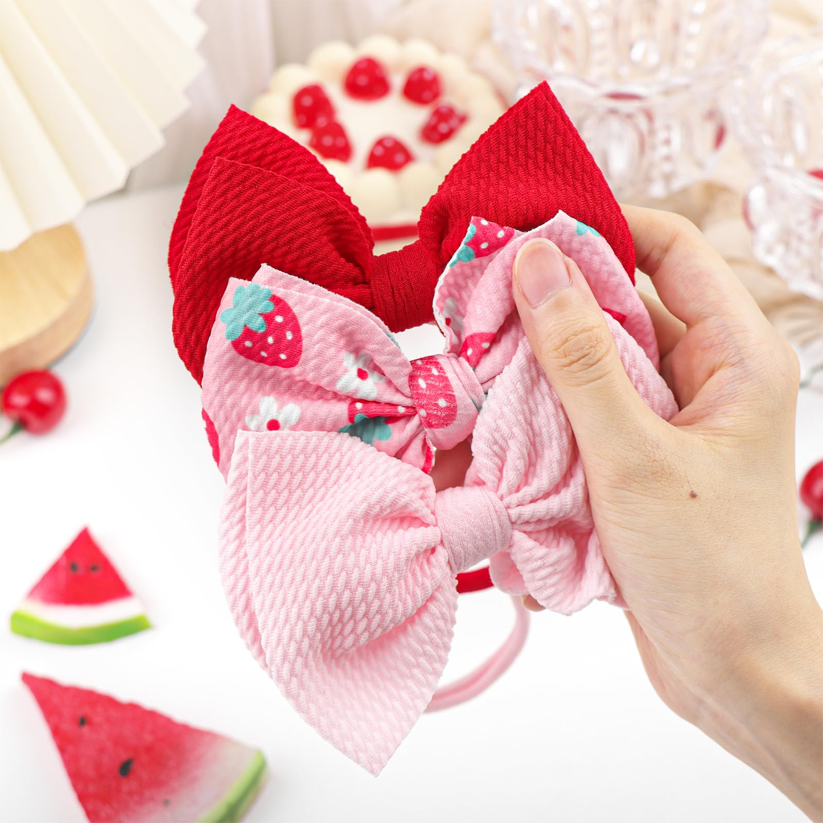 Lanmerry gift-set 3-pcs headbands makes a thoughtful present for baby showers.