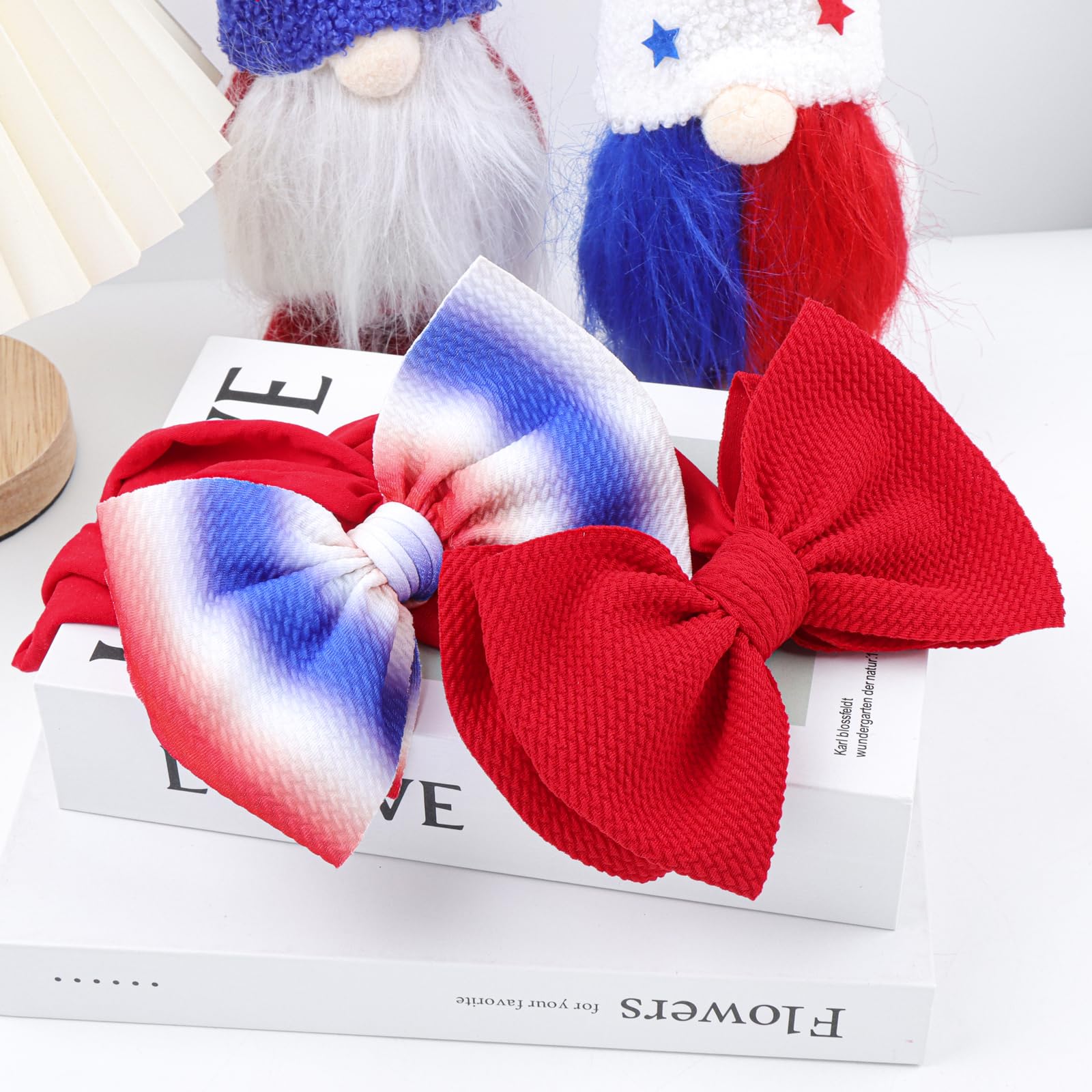 Lanmerry patriotic baby gift pack ideal for baby showers and celebrations.