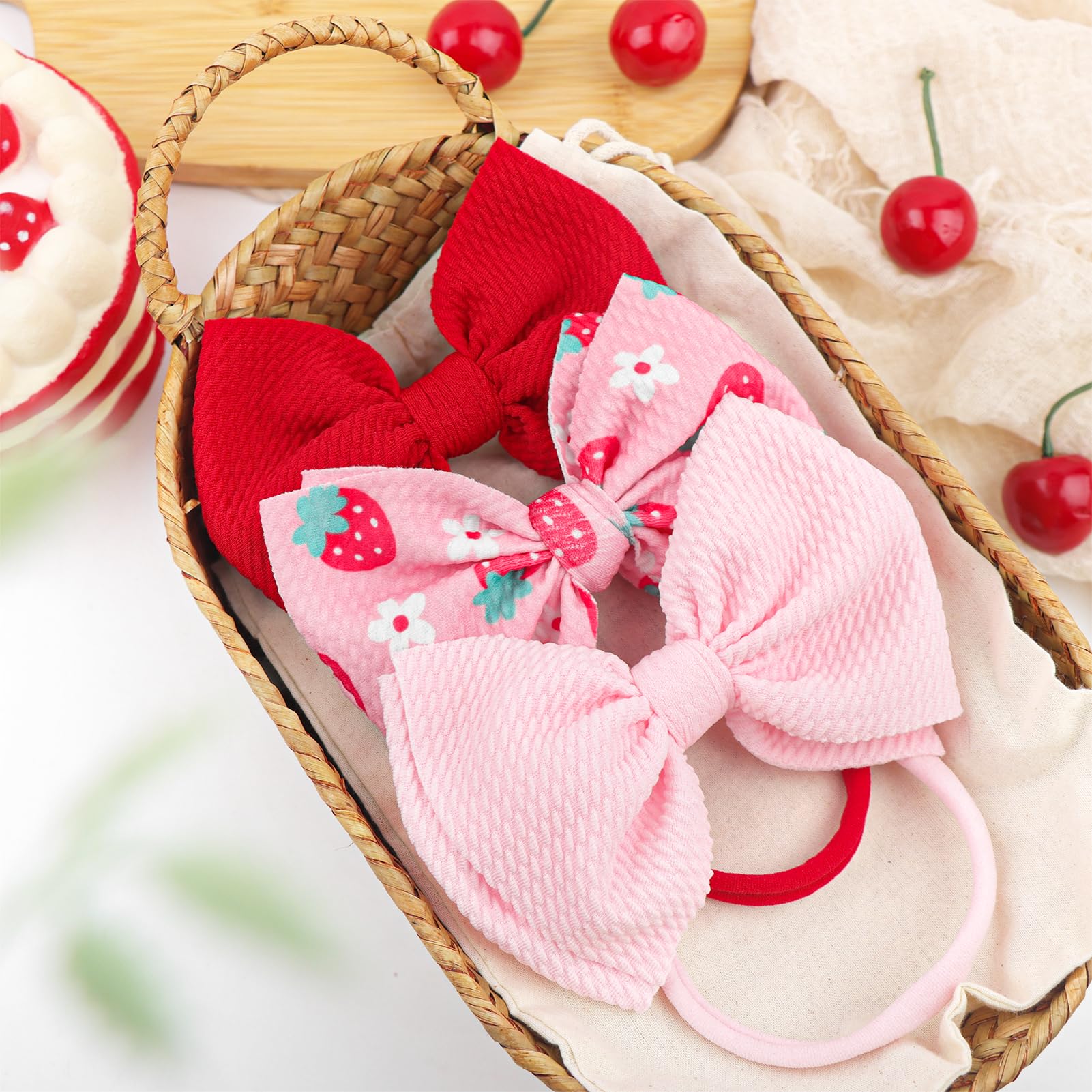 Lanmerry summer-outfits headband set pairs with breathable fabrics for warm days.