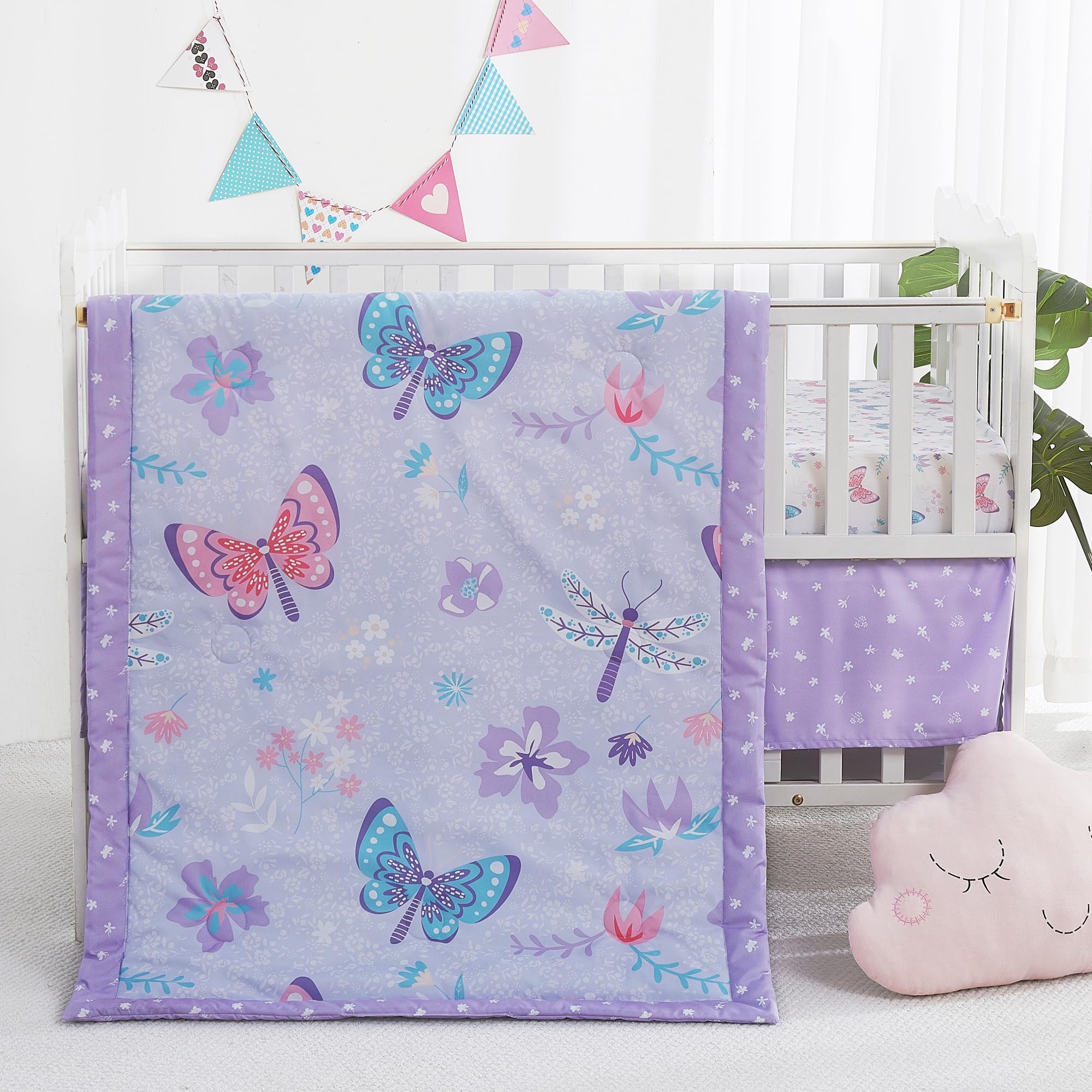 lasoftan 3-piece comforter close-up shows soft polyester fabric for gentle baby sleep