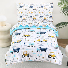 Lasoftan Cars toddler bedding comforter close-up highlighting ultra-soft microfiber for a plush bedtime experience.