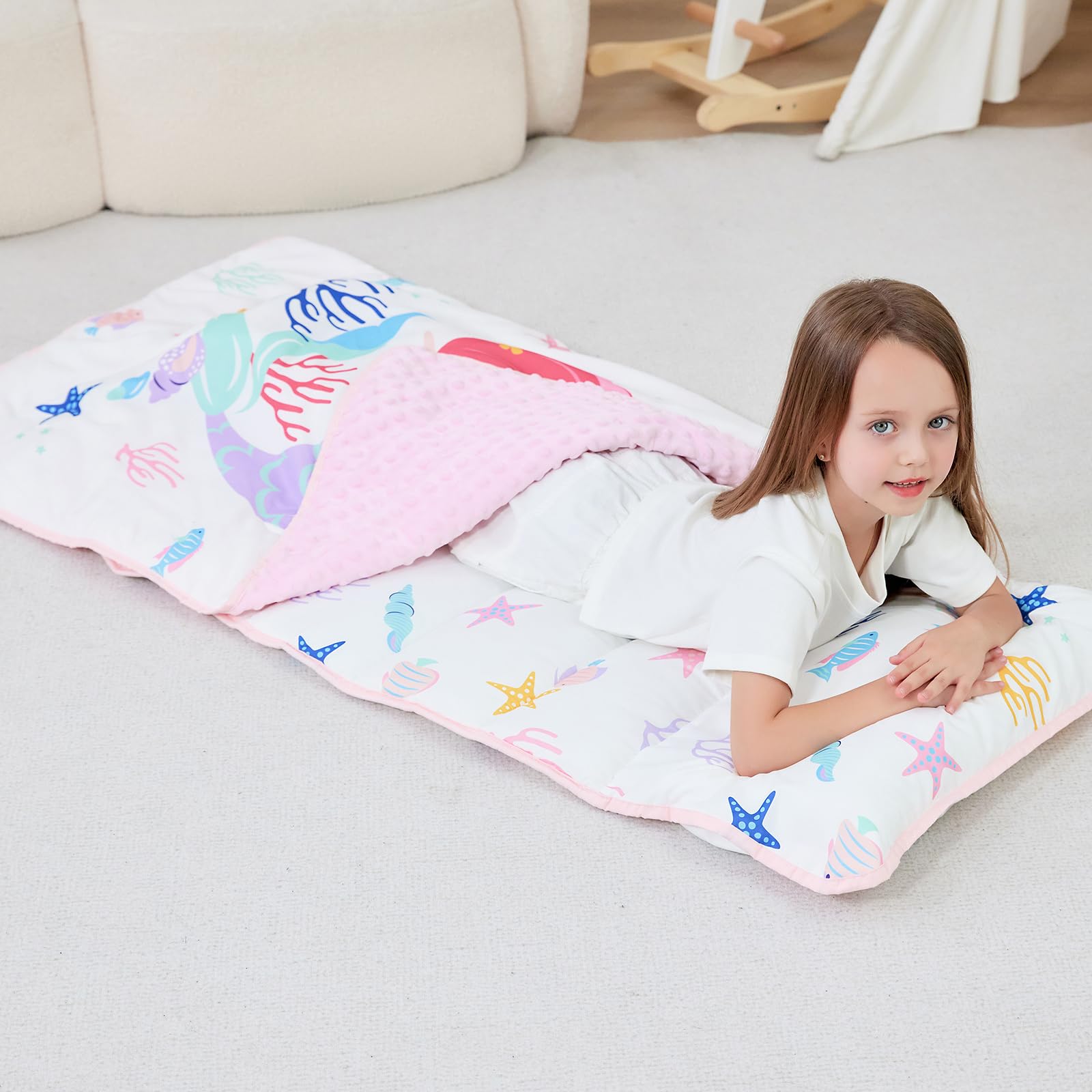 Lasoftan Mermaid nap mat pattern close-up showing vibrant print