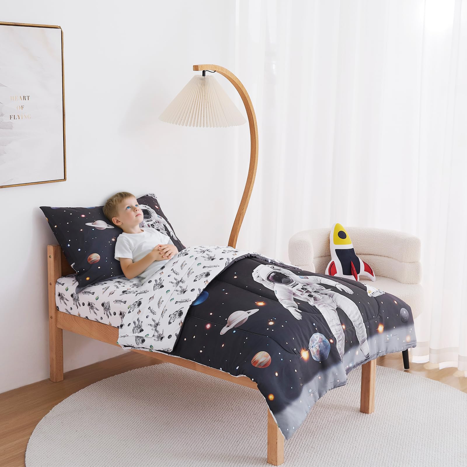 Lasoftan bedding set machine-washable label, simple care for busy parents.