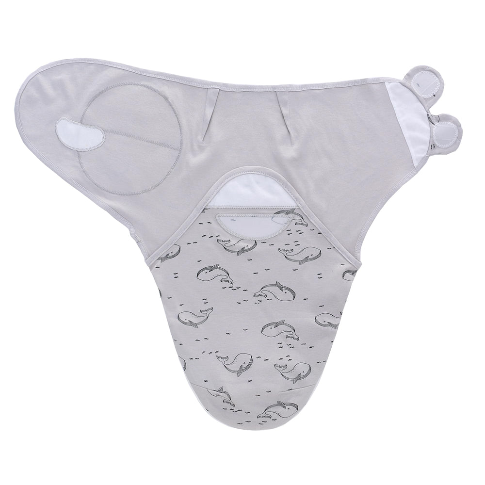 LAT LEE AND TOWN bottom zip swaddle enabling quick diaper changes