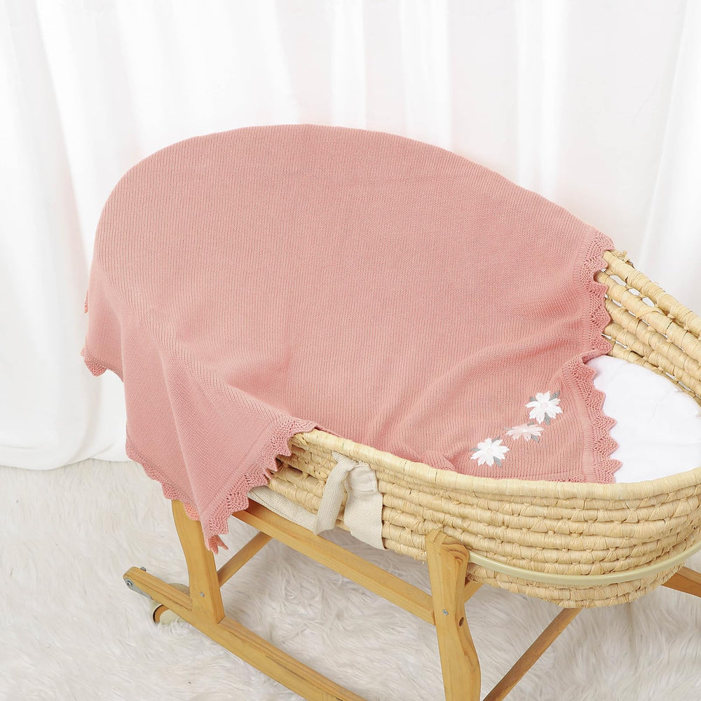LAWKUL blanket folded in stroller for travel comfort