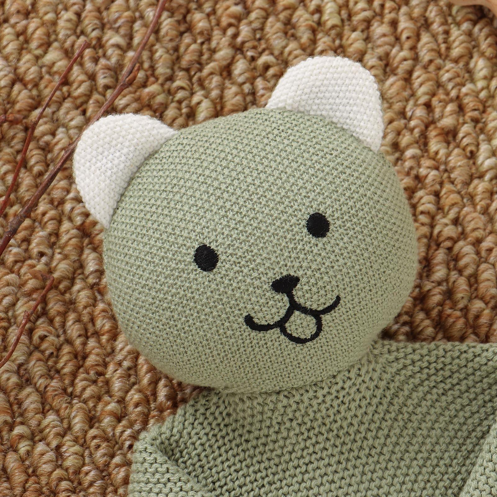 LAWKUL Bear Lovey neutral green design for nurseries and photos