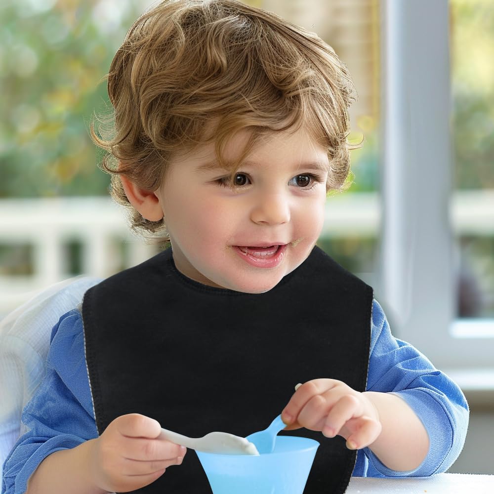lazyrhino bibs-on-baby-wear-demo highlights practical daily use during feeding and drool moments.