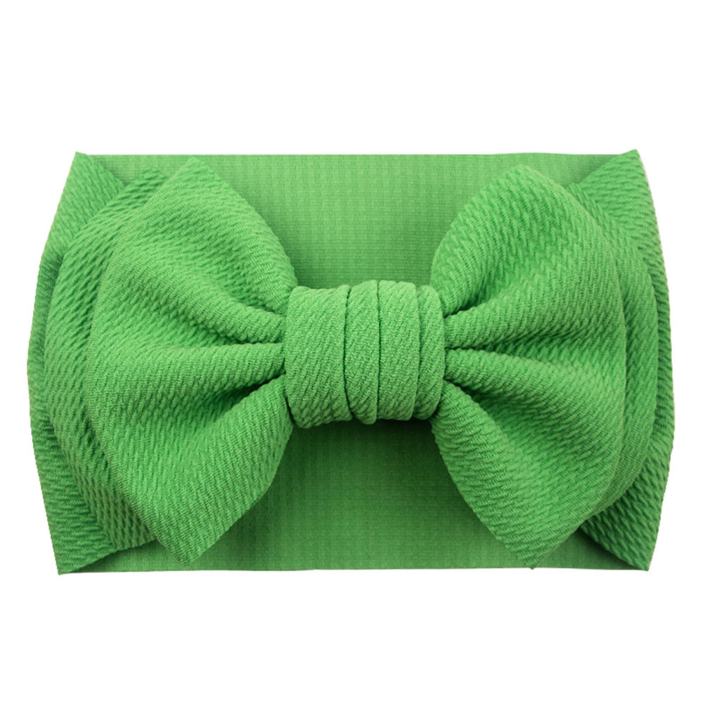 LDDCX newborn headband bows worn on baby head shows comfortable fit