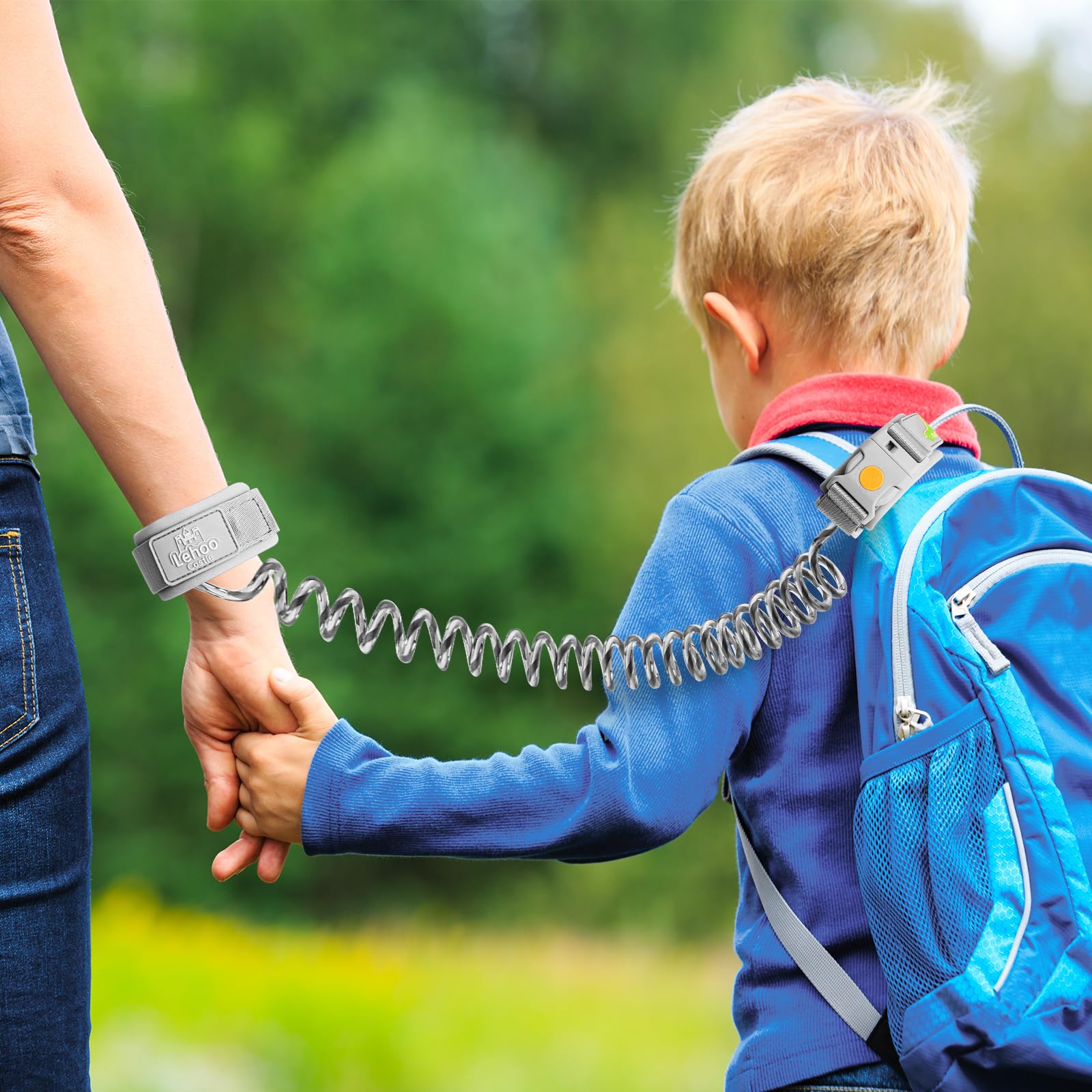Lehoo Castle adjustable wrist ends ensure a secure fit for kids under ten.