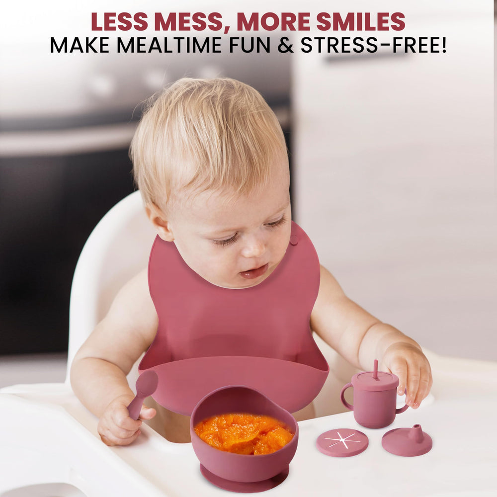 Lemon Prime crab bowl demonstrates stable, spill-resistant feeding during mealtime.