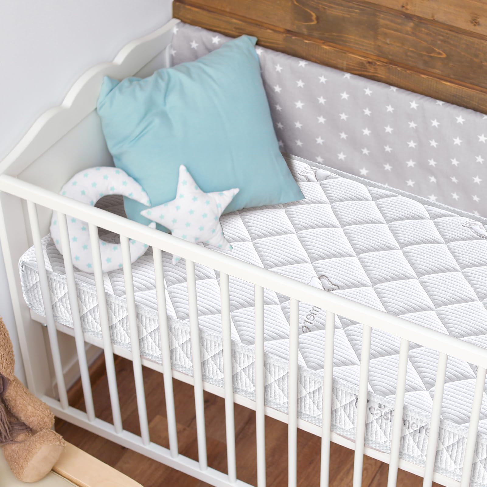 Letmxiu breathable non-toxic materials promote airflow and safer nights.