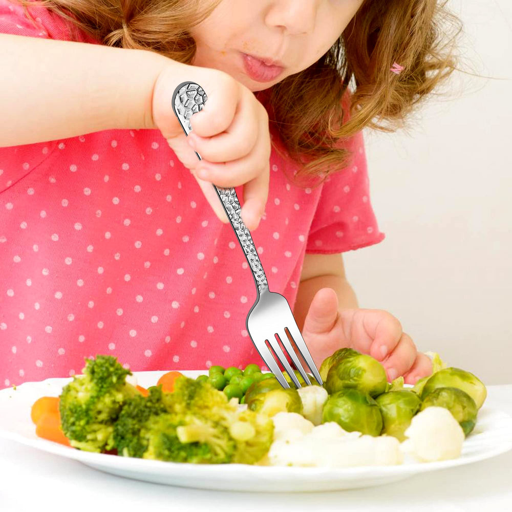 LIANYU kid-sized handles fit small hands for confident mealtime practice