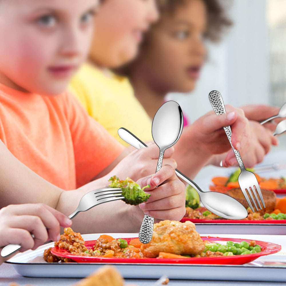 LIANYU mealtime setup ideal for home, school, or travel.
